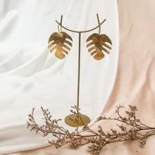 Load image into Gallery viewer, Earring Monstera Big