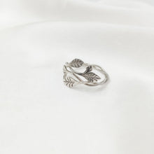 Load image into Gallery viewer, Ring Forest Leafs