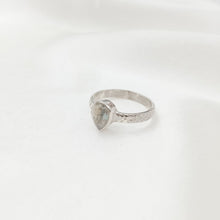 Load image into Gallery viewer, Ring Drop Labradorite