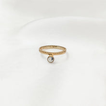 Load image into Gallery viewer, Ring India Bindi Labradorite Dot