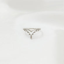 Load image into Gallery viewer, Ring India Pointy Tiara