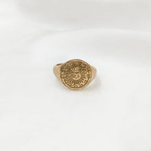 Load image into Gallery viewer, Ring Big Signet Sun