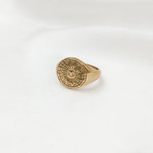 Load image into Gallery viewer, Ring Big Signet Sun