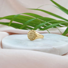 Load image into Gallery viewer, Ring Big Signet Evil Eye