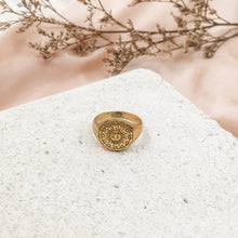 Load image into Gallery viewer, Ring Big Signet Sun