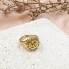 Load image into Gallery viewer, Ring Big Signet Evil Eye