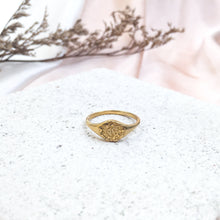 Load image into Gallery viewer, Ring Small Signet Moon
