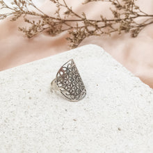 Load image into Gallery viewer, Ring Flower of Life Mandala