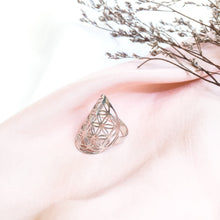 Load image into Gallery viewer, Ring Flower of Life Mandala