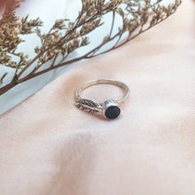 Load image into Gallery viewer, Ring Forest Leaf Zircon