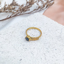 Load image into Gallery viewer, Ring Forest Leaf Zircon