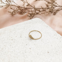 Load image into Gallery viewer, Ring India Bindi Triangle