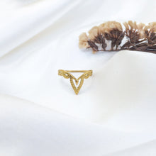 Load image into Gallery viewer, Ring India Pointy Pagoda