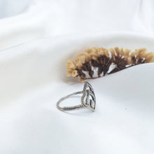 Load image into Gallery viewer, Ring India Princess Crown