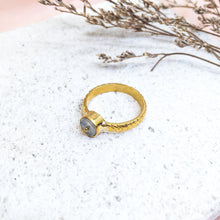 Load image into Gallery viewer, Ring Cleopatra Moonstone Dot