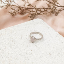 Load image into Gallery viewer, Ring Drop Rose Quartz