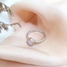 Load image into Gallery viewer, Ring Drop Rose Quartz