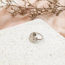 Load image into Gallery viewer, Ring Tropical Monstera