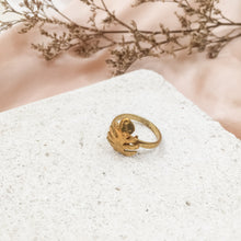 Load image into Gallery viewer, Ring Tropical Monstera