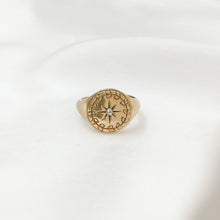 Load image into Gallery viewer, Ring Big Signet Star Zircon