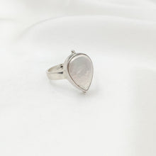 Load image into Gallery viewer, Ring Miss Pearl Drop