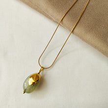 Load image into Gallery viewer, Necklace Freyja Cup Flower