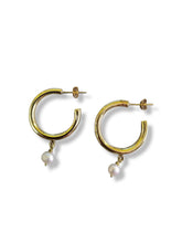 Load image into Gallery viewer, Earring Hoop Stud Pearl
