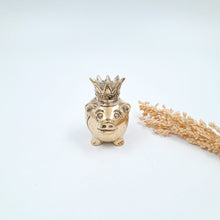 Load image into Gallery viewer, Brass Decor King Pig
