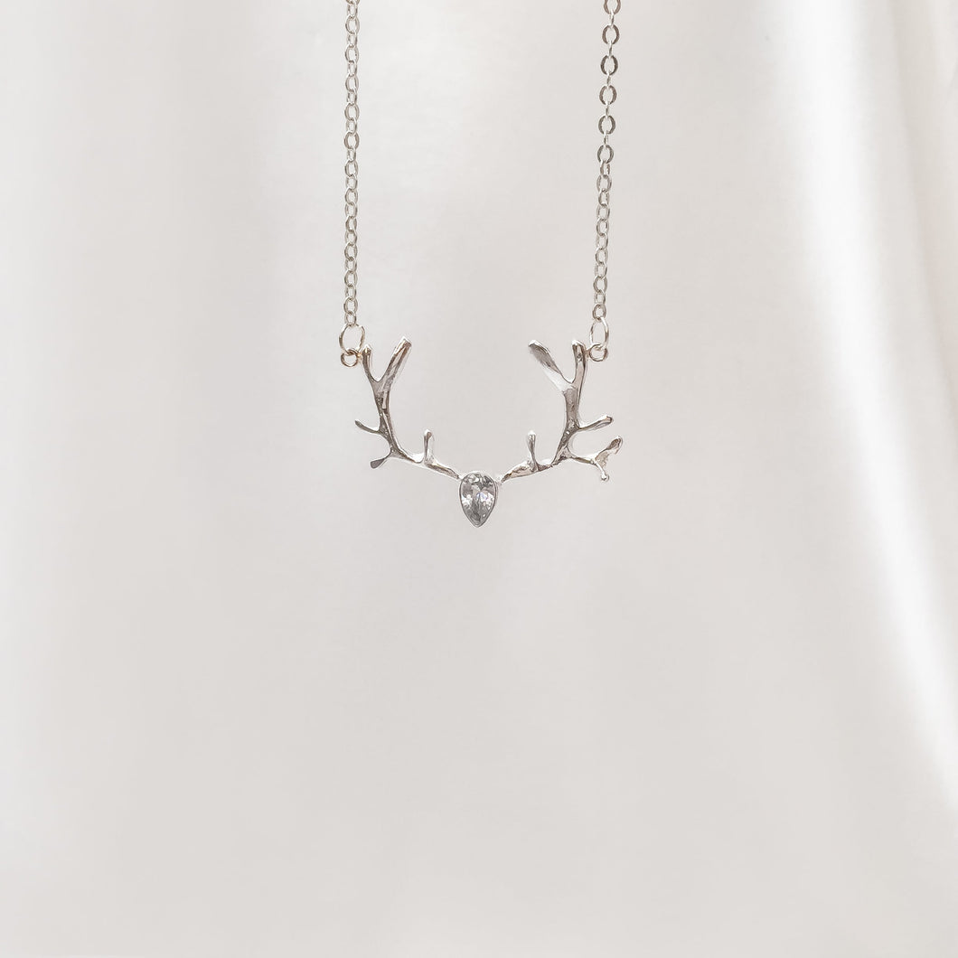 Necklace Freyja Deer Spirit