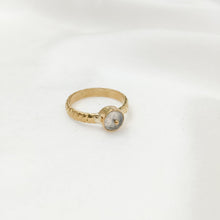 Load image into Gallery viewer, Ring Cleopatra Moonstone Dot
