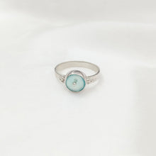 Load image into Gallery viewer, Ring Miss Blue Agate Dot
