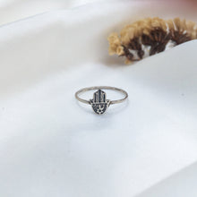 Load image into Gallery viewer, Ring India Small Hamsa Hand
