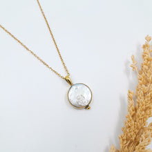 Load image into Gallery viewer, Necklace Freyja Pearl Full Moon
