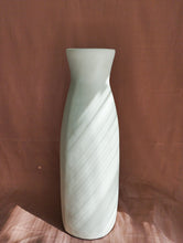 Load image into Gallery viewer, Lombok Vase Minimalist
