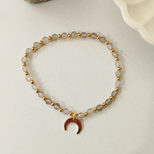 Load image into Gallery viewer, Bracelet Stone Charm Moon
